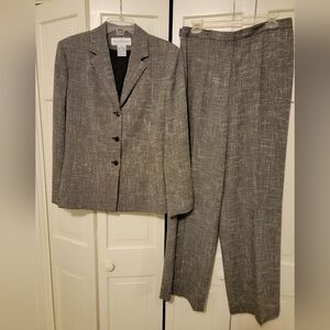 Rena Rowan White, Black, Gray Textured Blazer (14)and Pants (12)Set Blazer EUC